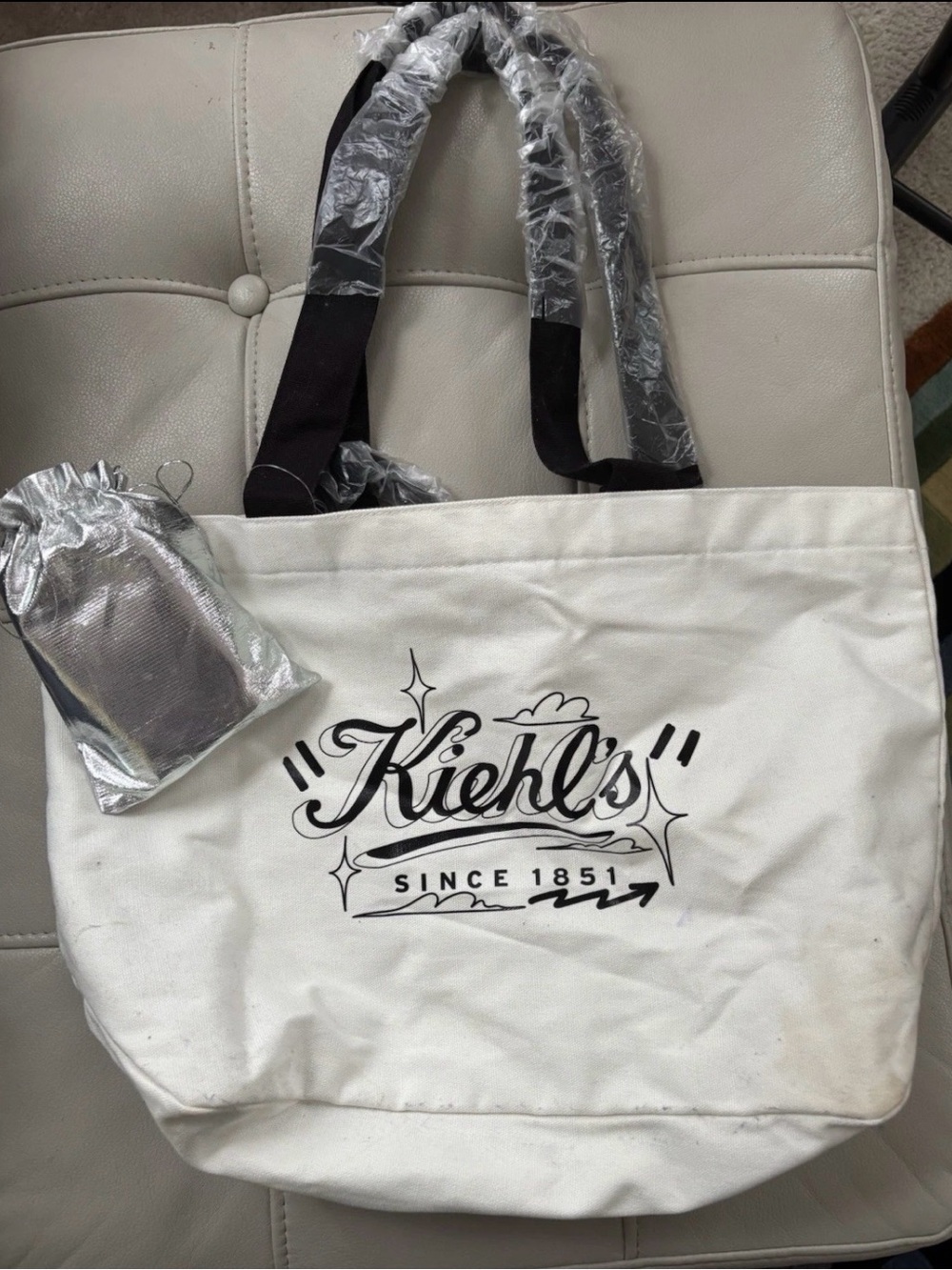 Kiehl’s Tote Bag East Village NYC Exclusive With Skin Care Samples NEW!!
